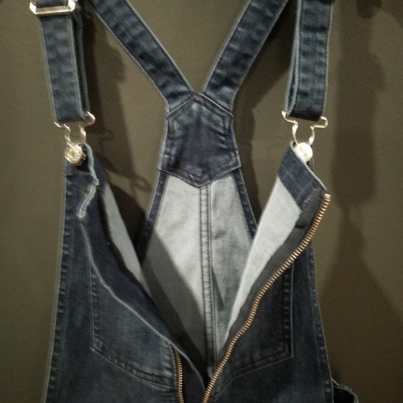 H&M denim overalls with zipper - Picture 7 of 7
